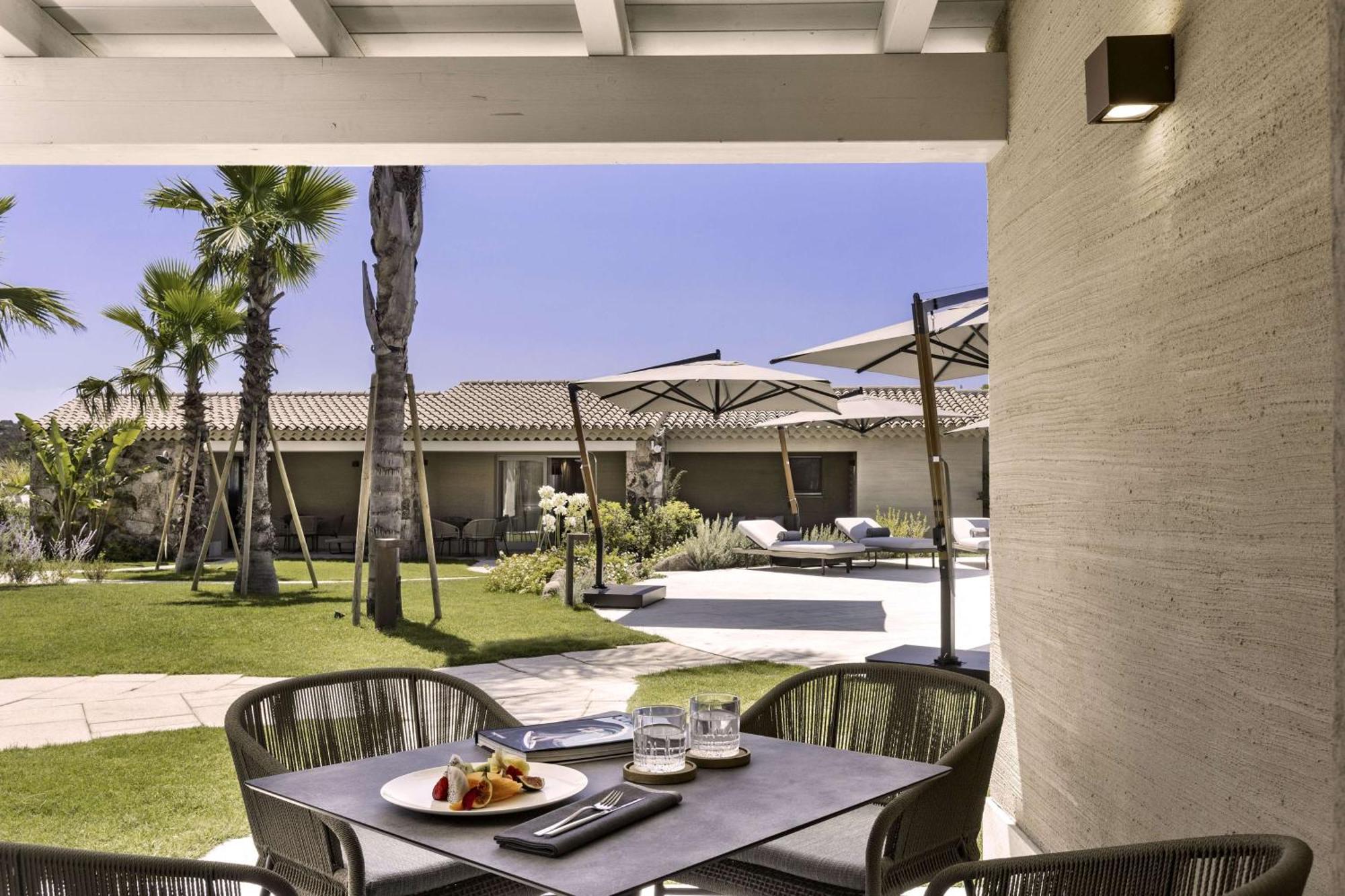 7Pines Resort Sardinia - A Destination By Hyatt Baja Sardinia Eksteriør bilde